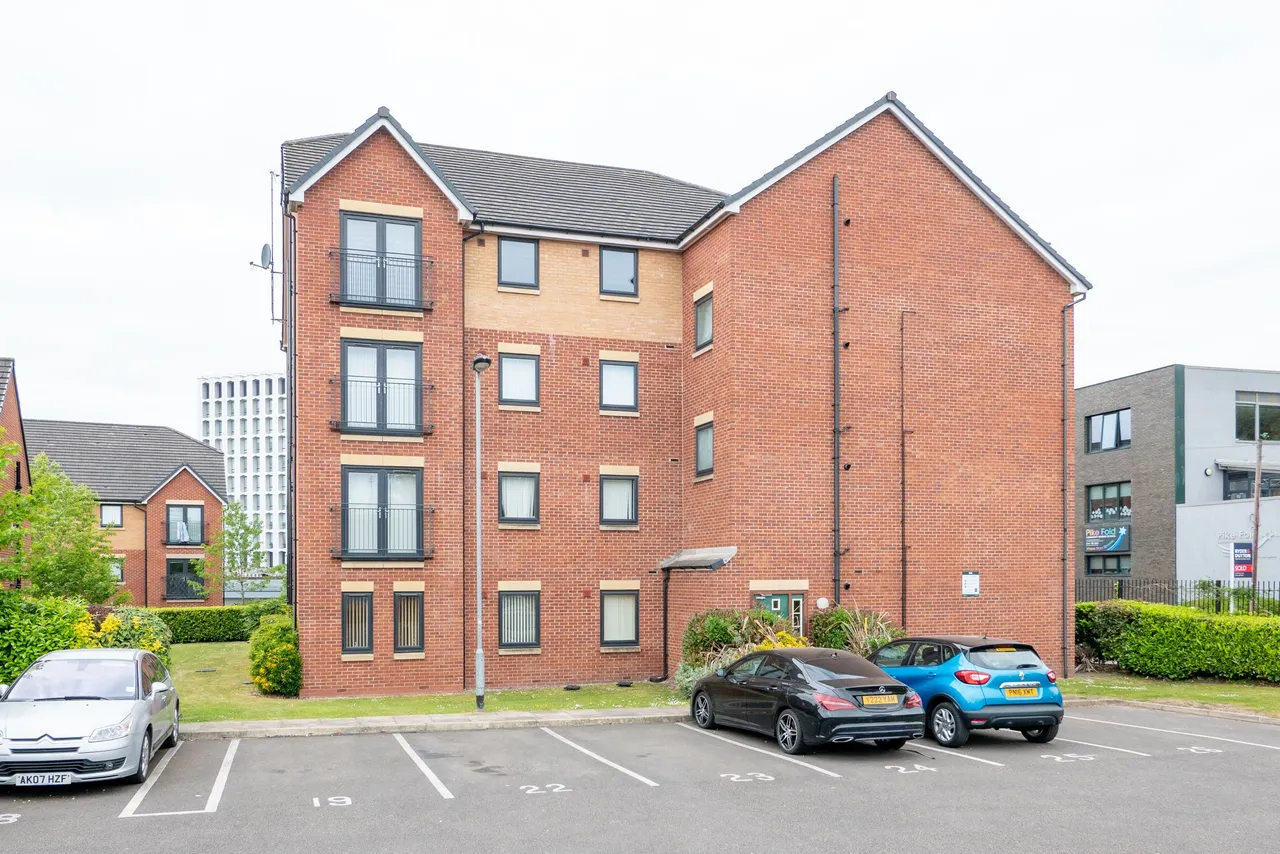 2 bed flat for sale — Old Market Street, Blackley, M9