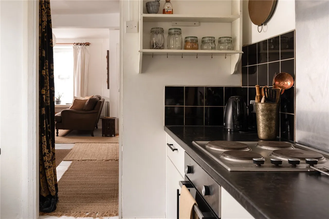 Gwavas Street, Penzance, TR18, photo 9