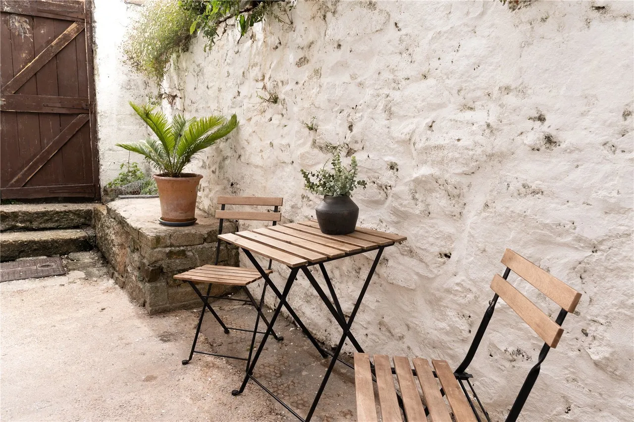 Gwavas Street, Penzance, TR18, photo 17