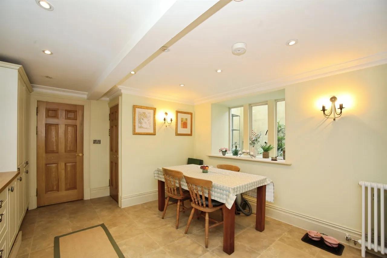 The Manor, Talygarn, Pontyclun, photo 11