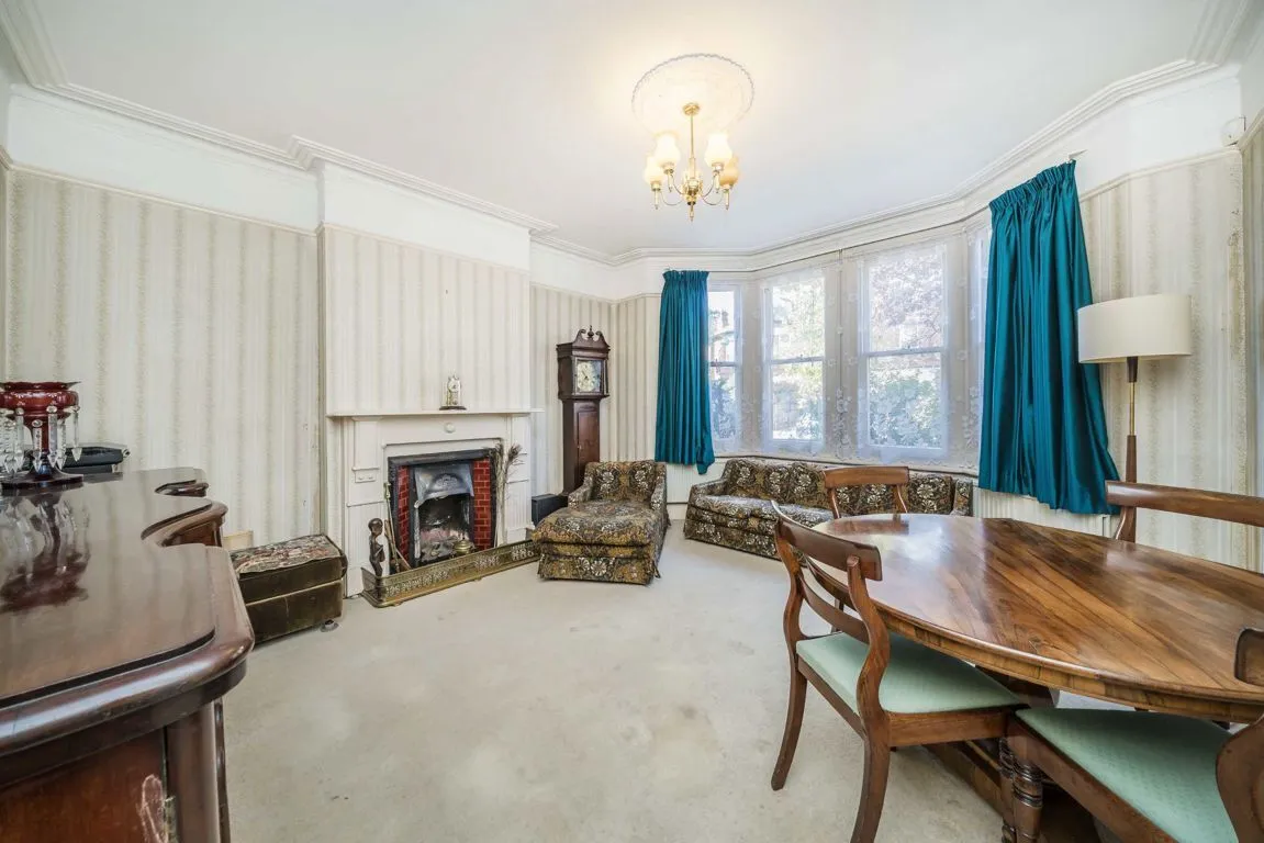 Latchmere Road, KT2, photo 3