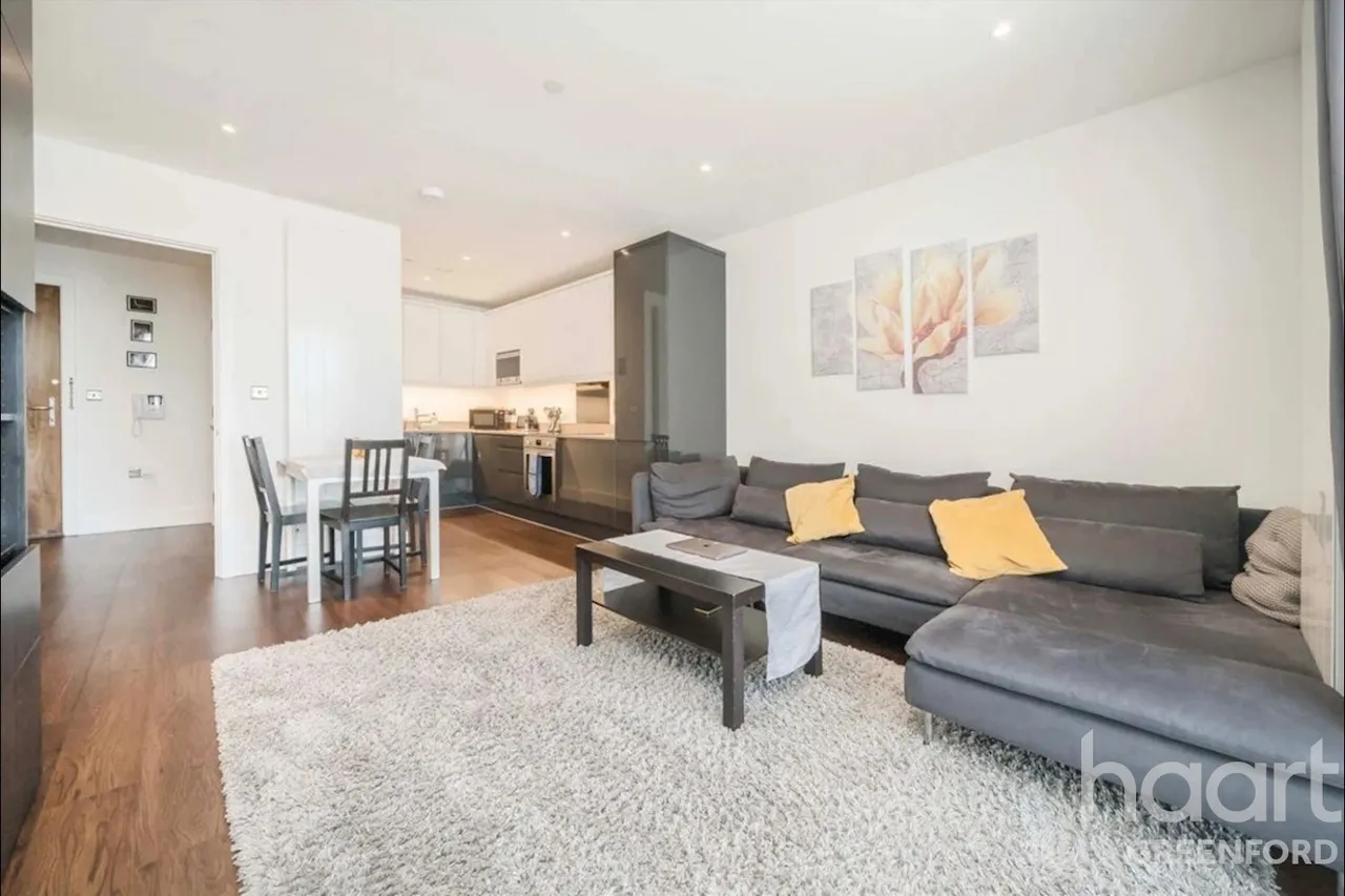 Merrick Road, Southall, UB2, photo 2