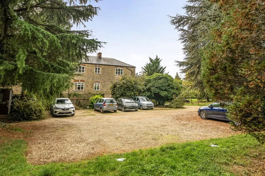 West End, Witney, OX28, photo 3