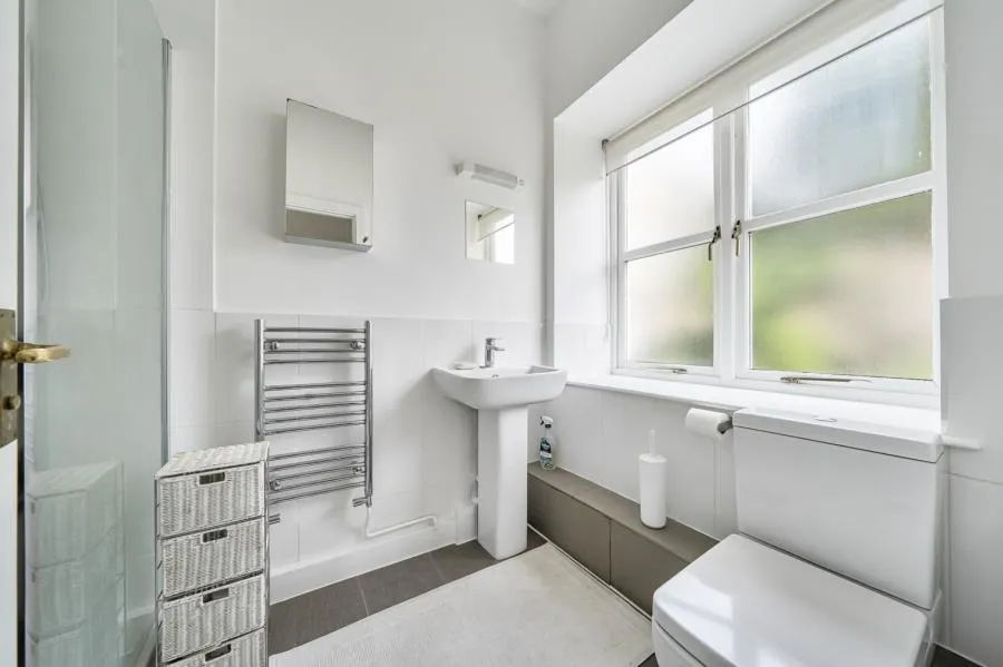 West End, Witney, OX28, photo 19