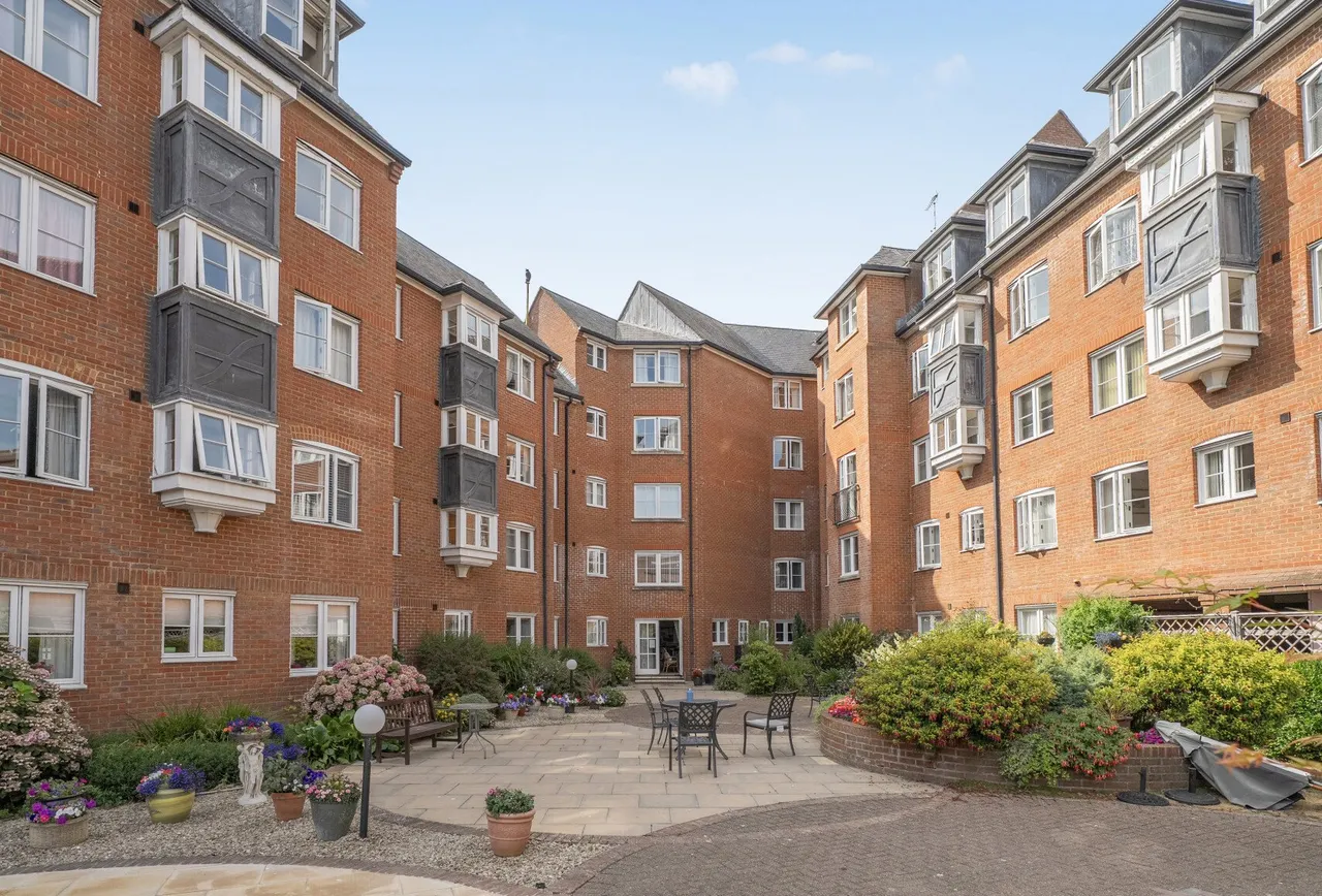 1 bed flat for sale — Westgate Street, Gloucester, GL1 2PA