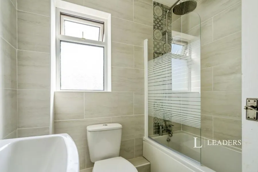 Wadhurst Close, Bognor Regis, PO21, photo 5
