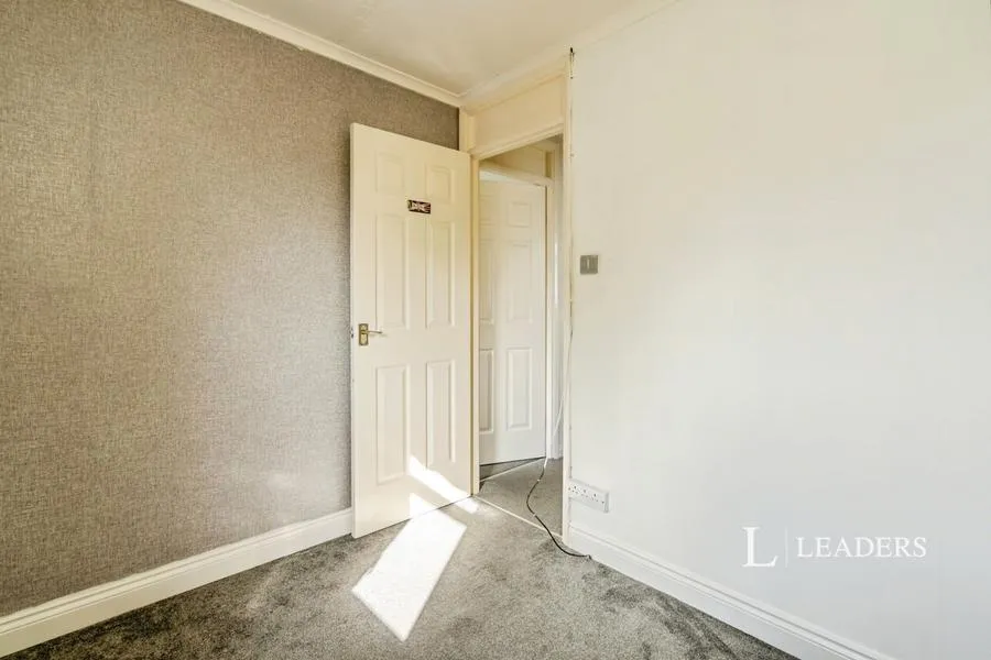Wadhurst Close, Bognor Regis, PO21, photo 11