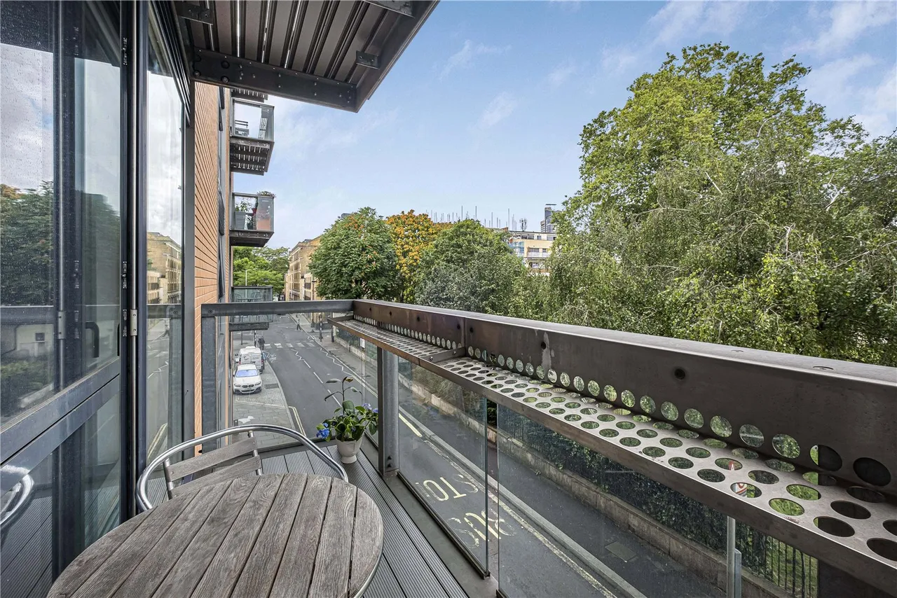Bermondsey Square, London, SE1, photo 8