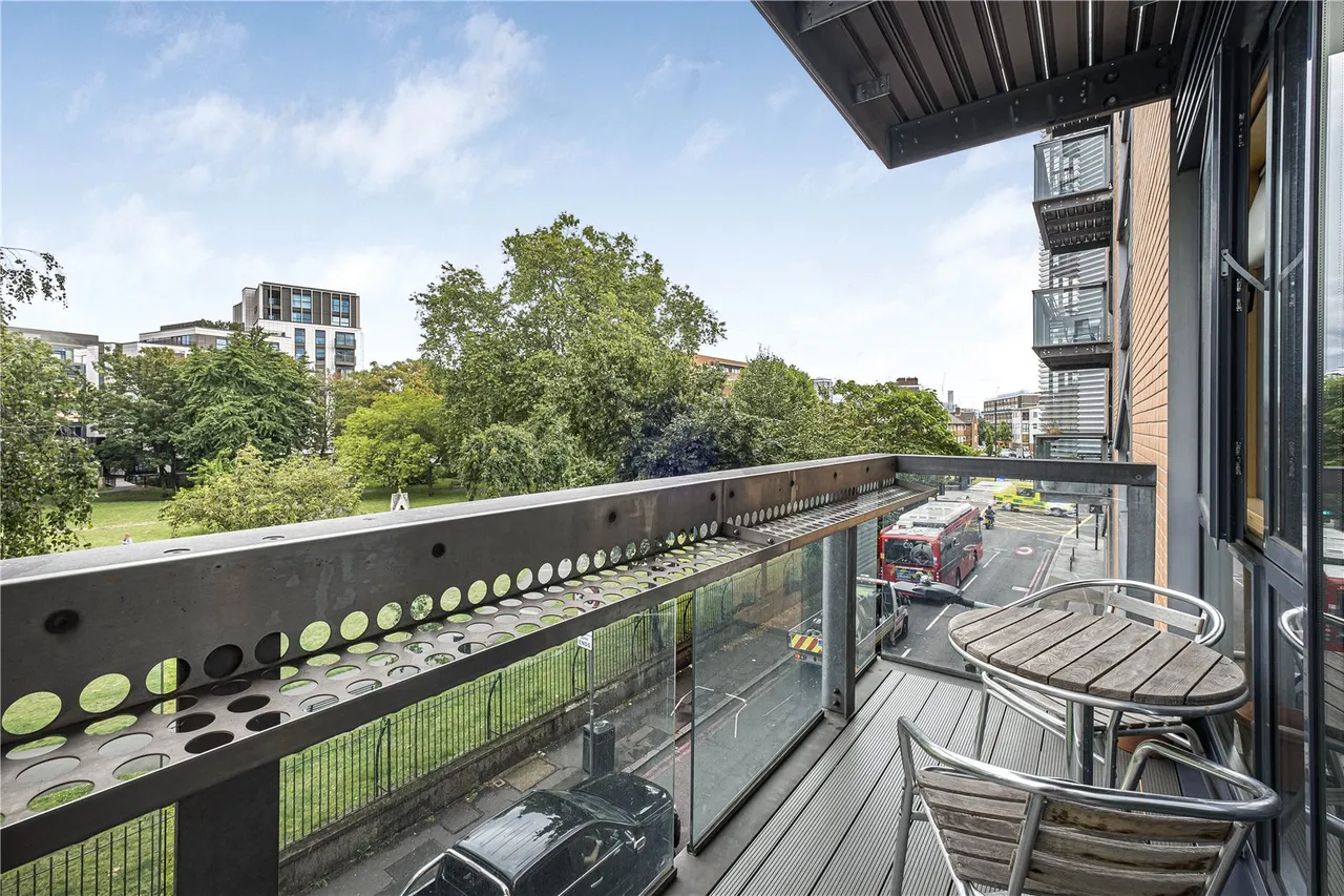 Bermondsey Square, London, SE1, photo 2