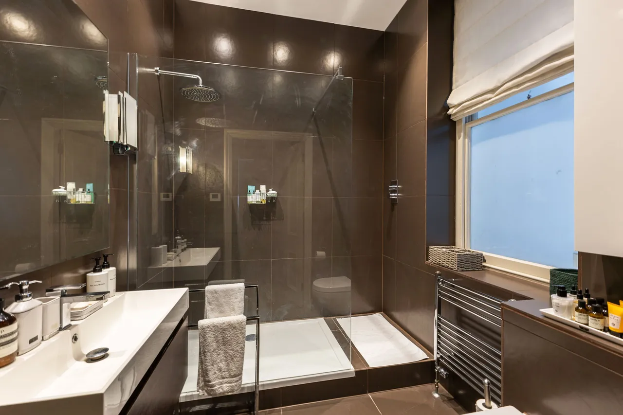Adeline Place, London, WC1B, photo 12