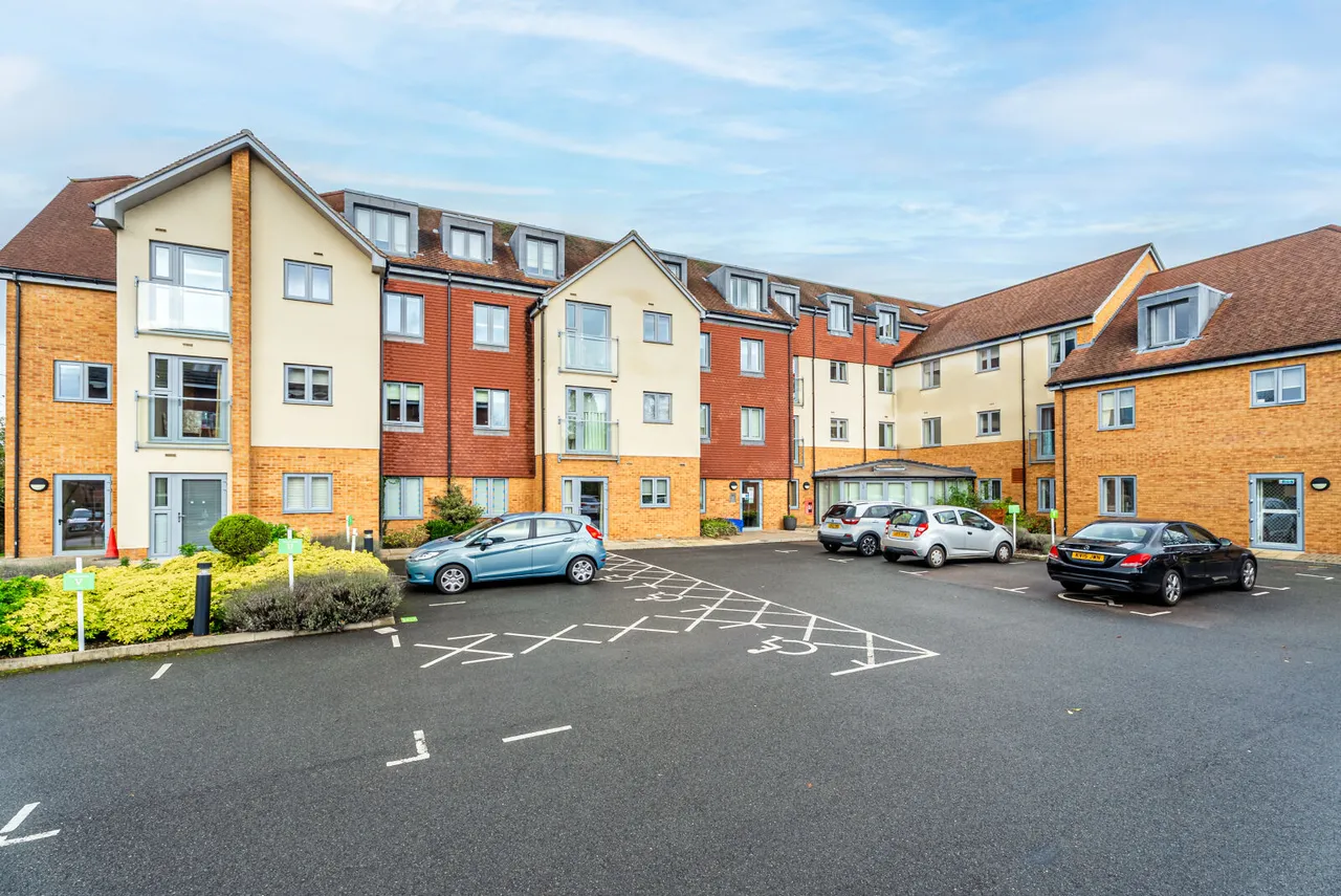 London Road, St. Albans, AL1, photo 12