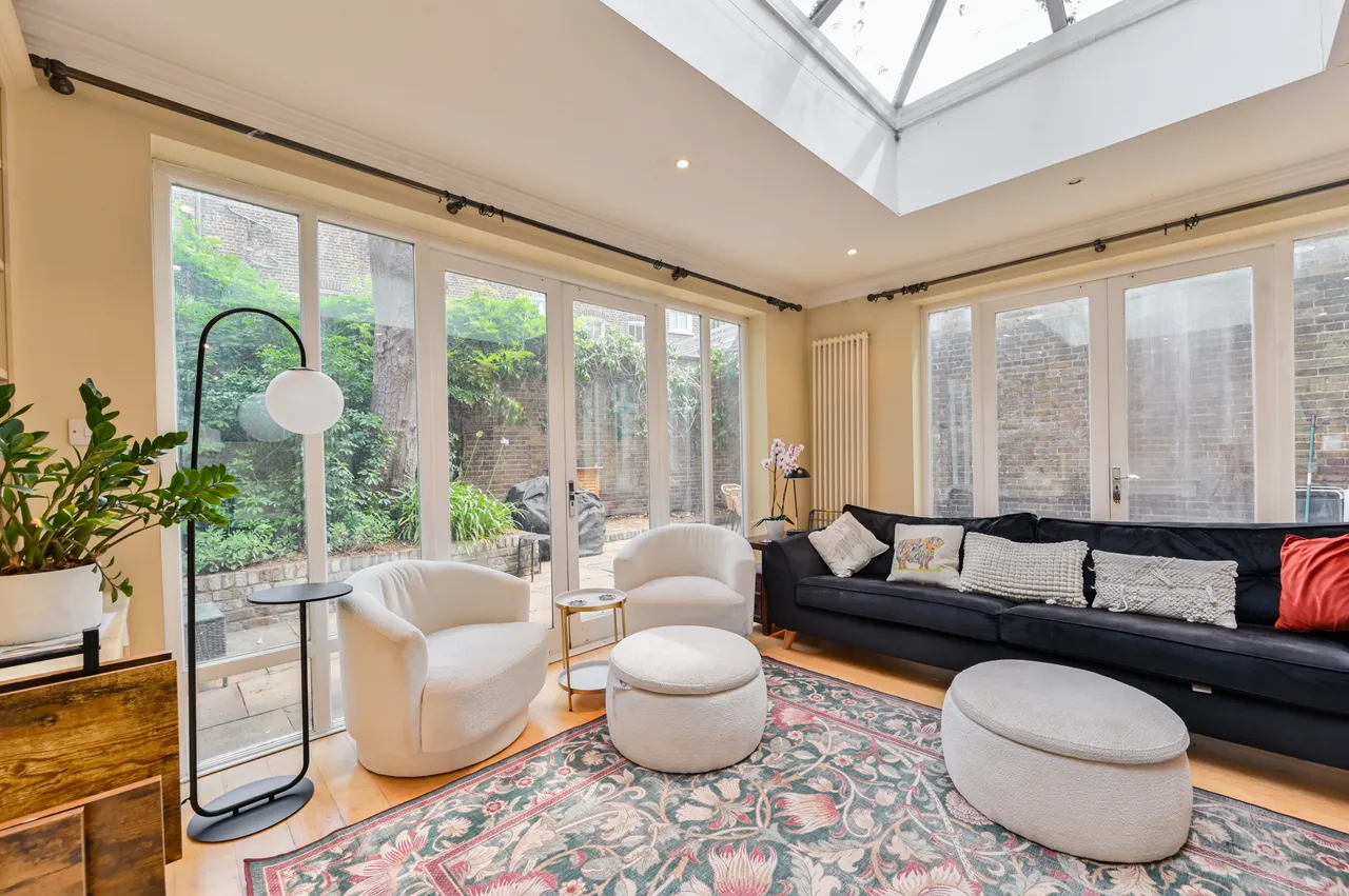 Flat 2, 80a Eccleston Square, London, photo 4