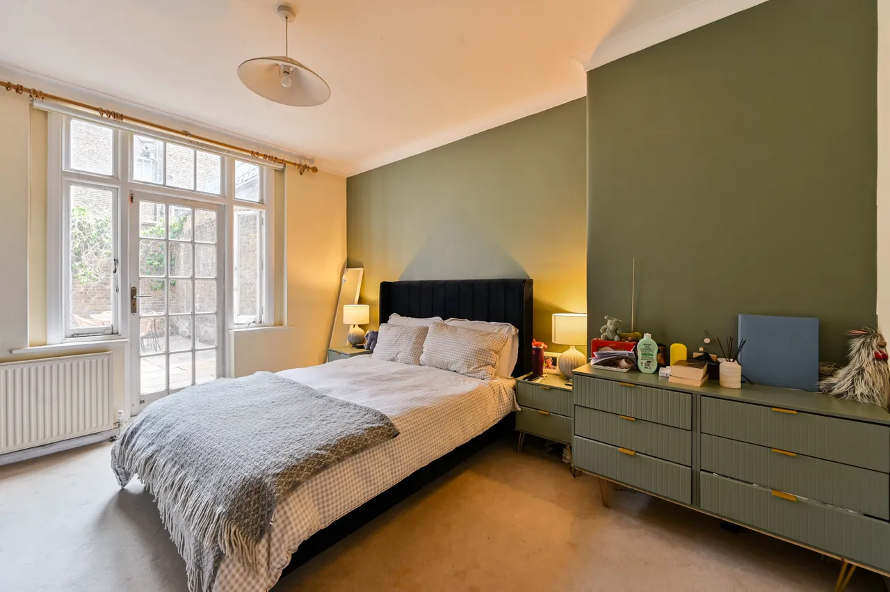 Flat 2, 80a Eccleston Square, London, photo 12