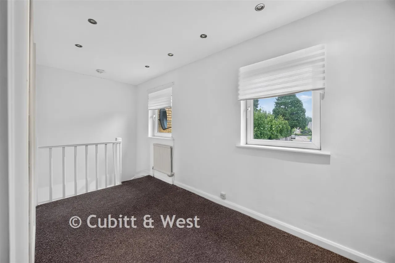 Regents Court, Langstone, PO9, photo 7