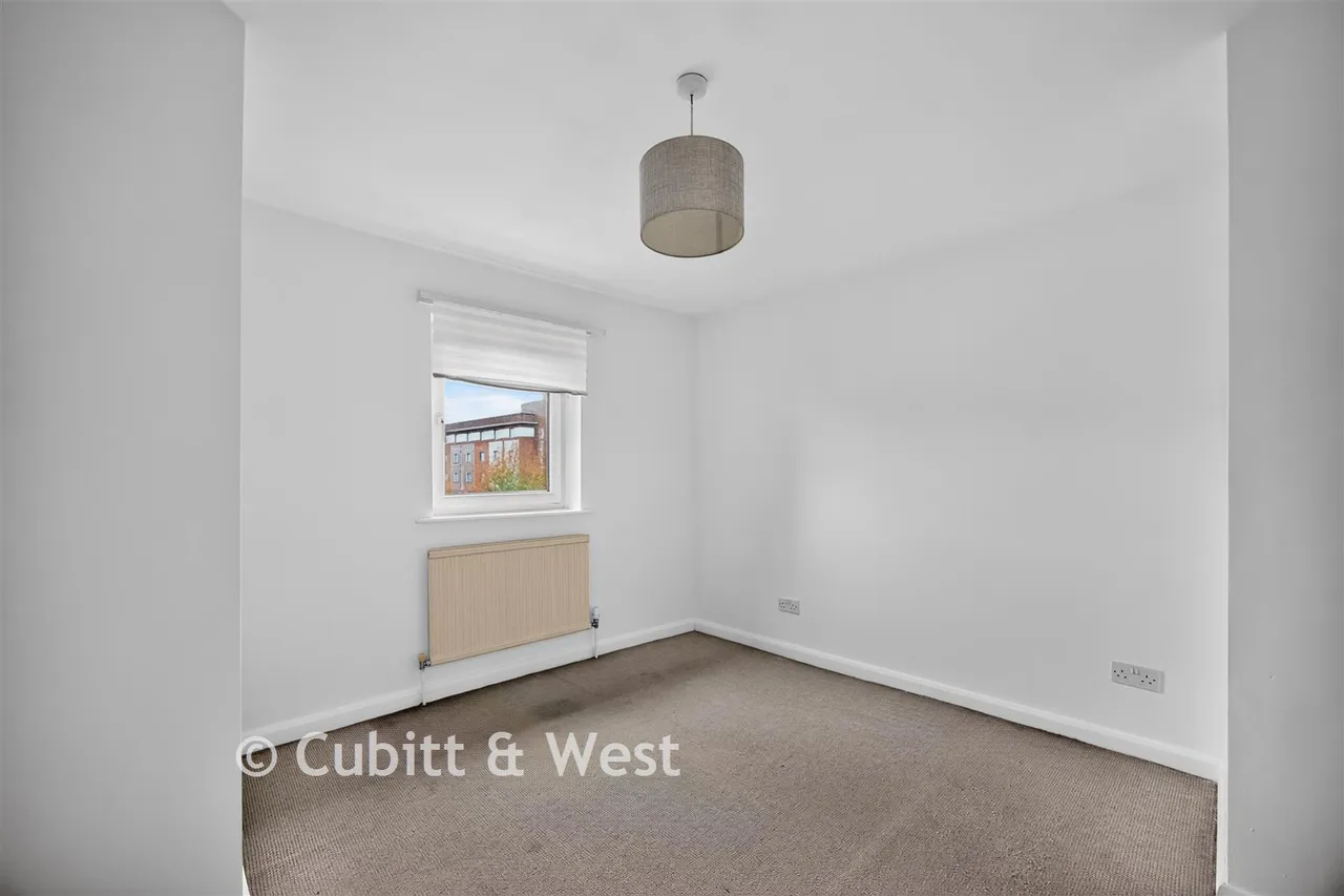 Regents Court, Langstone, PO9, photo 10