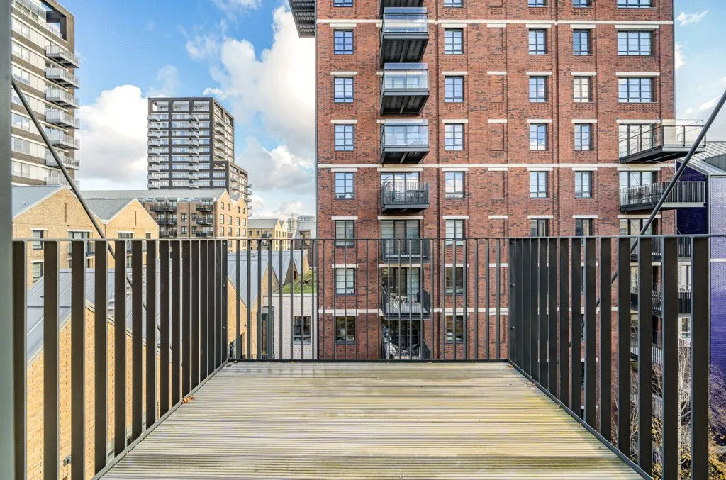 Orchard Place, London, E14, photo 11