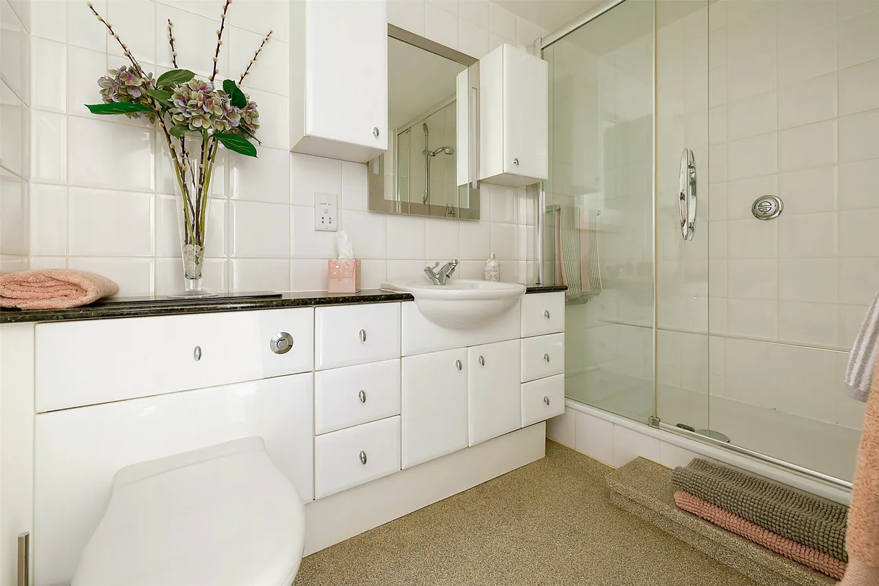 Bancroft Court, Reigate, RH2, photo 7