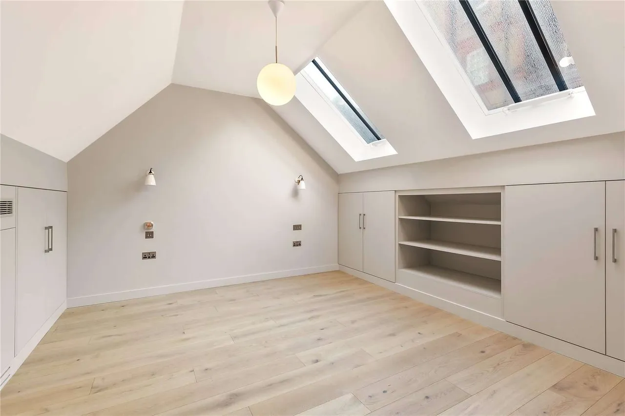 Dilke Street, London, SW3 4JE, photo 3