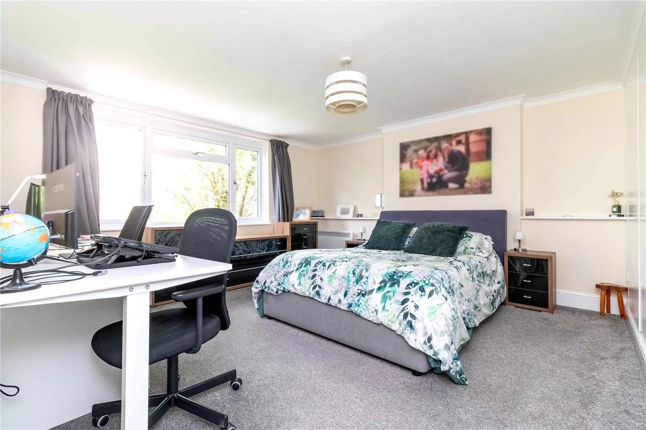 Cargate Terrace, Aldershot, Hampshire, GU11 3EL, photo 5