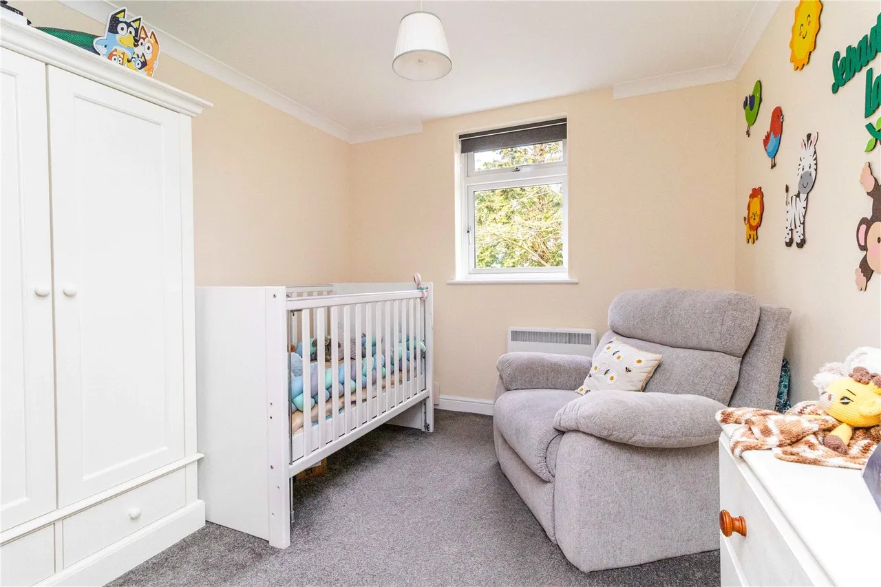 Cargate Terrace, Aldershot, Hampshire, GU11 3EL, photo 6