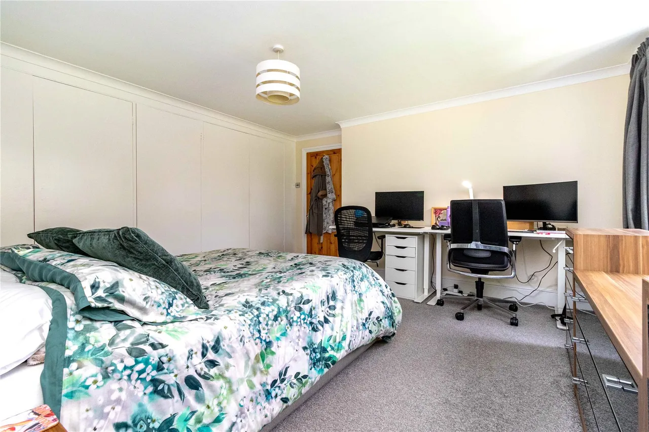Cargate Terrace, Aldershot, Hampshire, GU11 3EL, photo 12