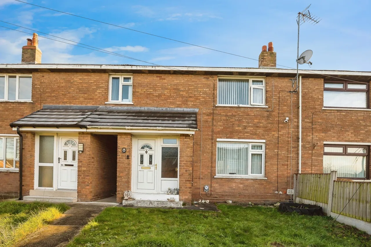 3 bed house for sale, Atlea, New Broughton, LL11