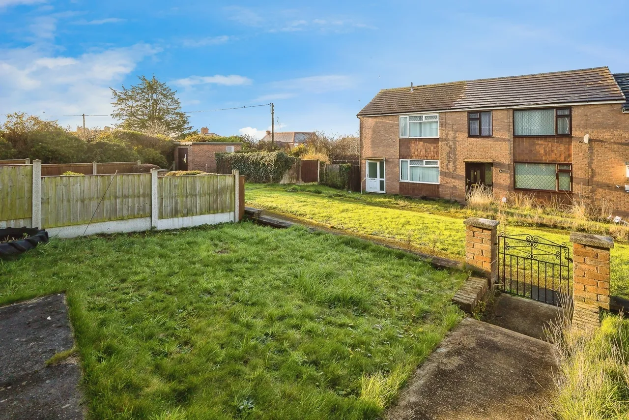 Atlea, New Broughton, LL11, photo 17