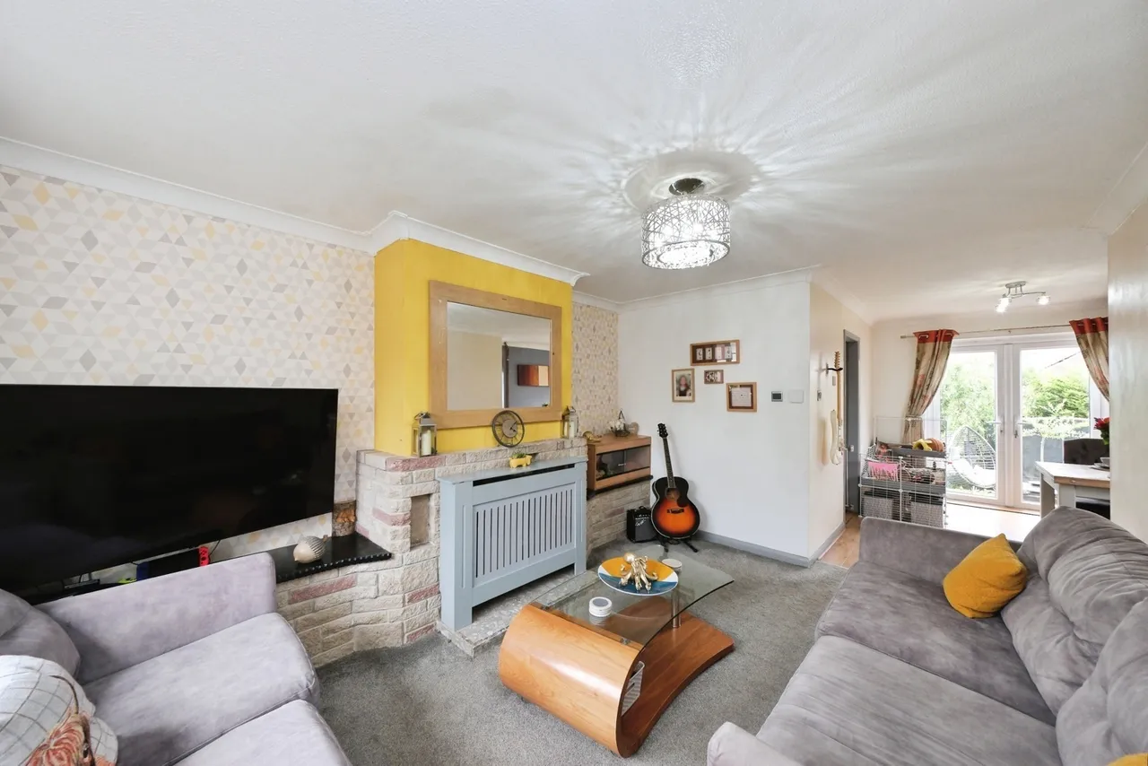Saddlers Close, Forest Town, Mansfield, Nottinghamshire, NG19, photo 2