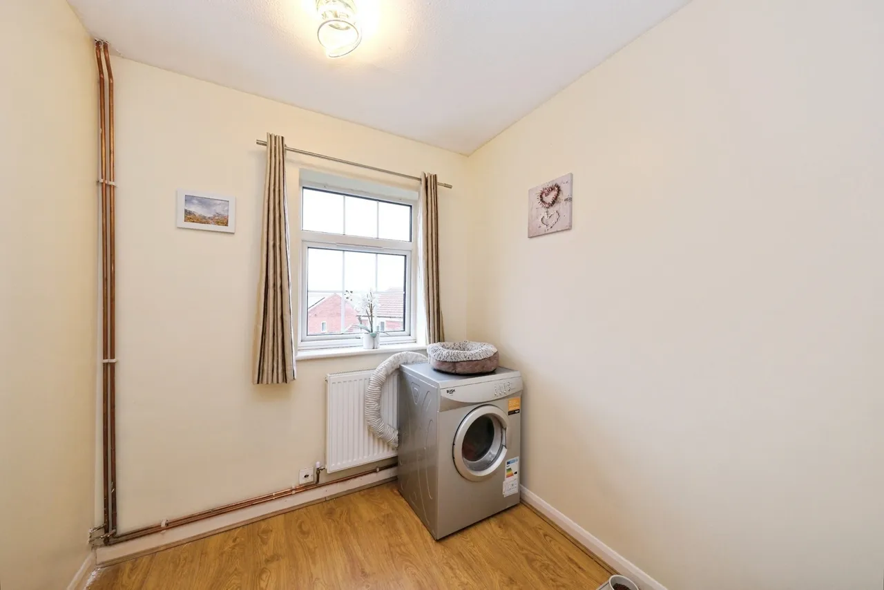 Saddlers Close, Forest Town, Mansfield, Nottinghamshire, NG19, photo 12