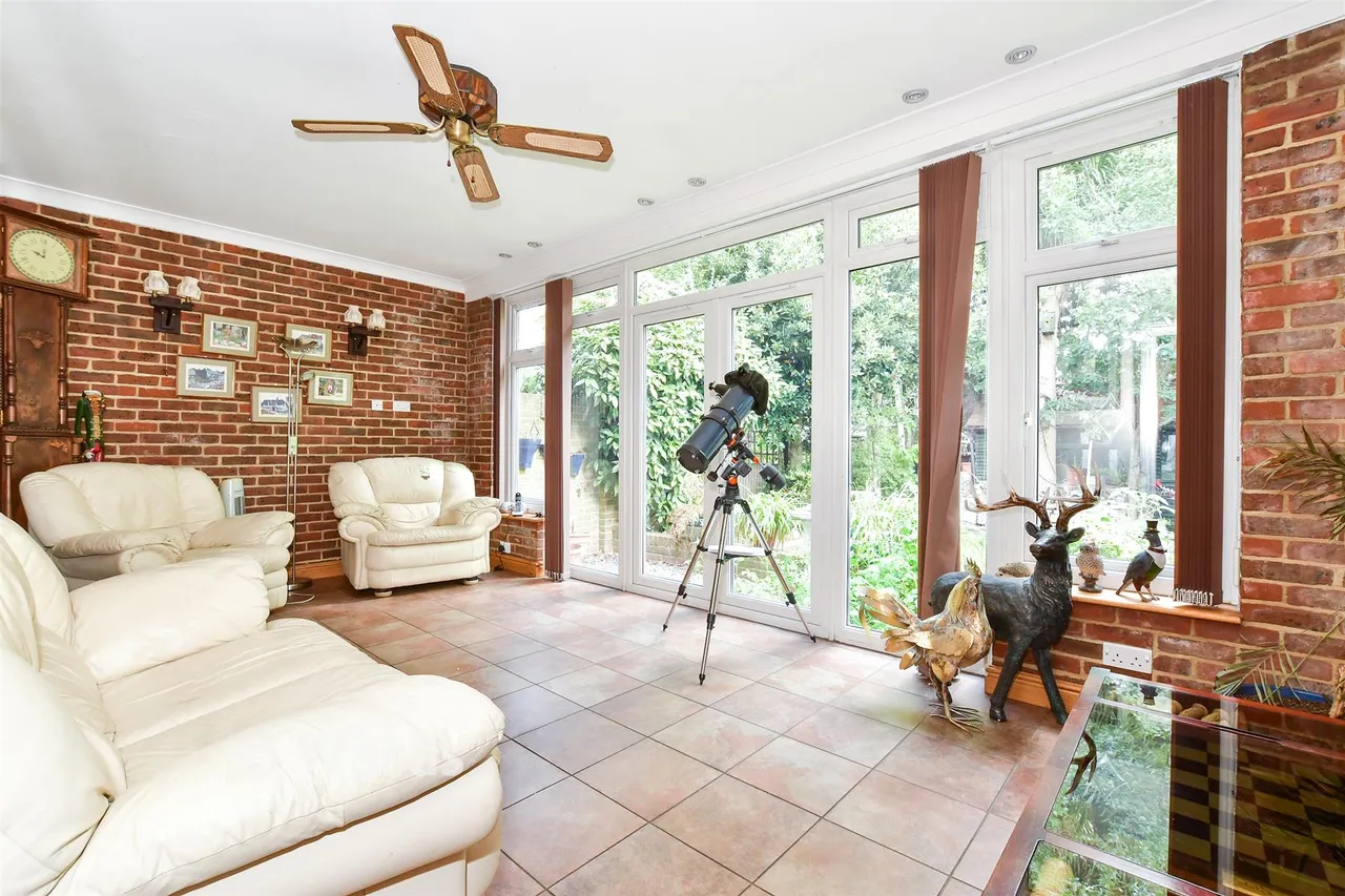 Covey Hall Road, Snodland, ME6, photo 3