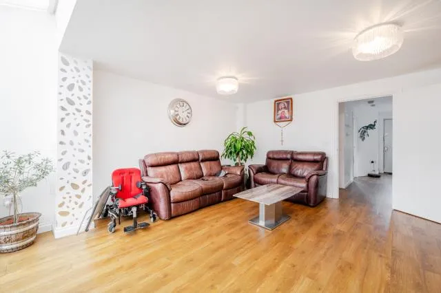 Kennedy Avenue, High Wycombe, HP11, photo 10