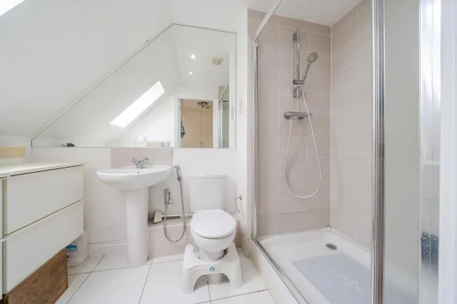 Kennedy Avenue, High Wycombe, HP11, photo 17