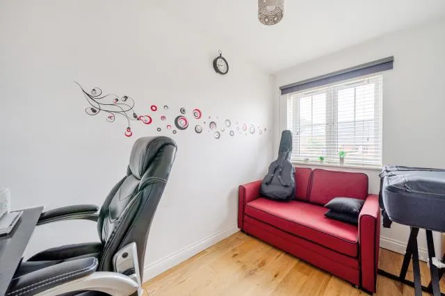 Kennedy Avenue, High Wycombe, HP11, photo 19