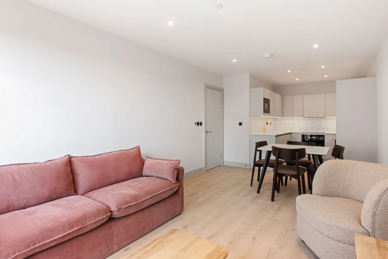 London, NW9, photo 20