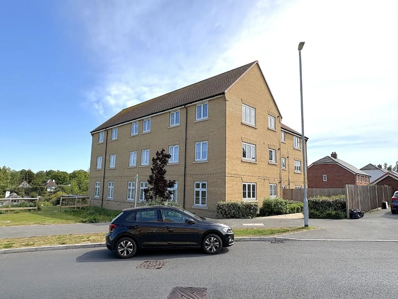 2 bed flat for sale — Cornfield Drive, Gravesend,
