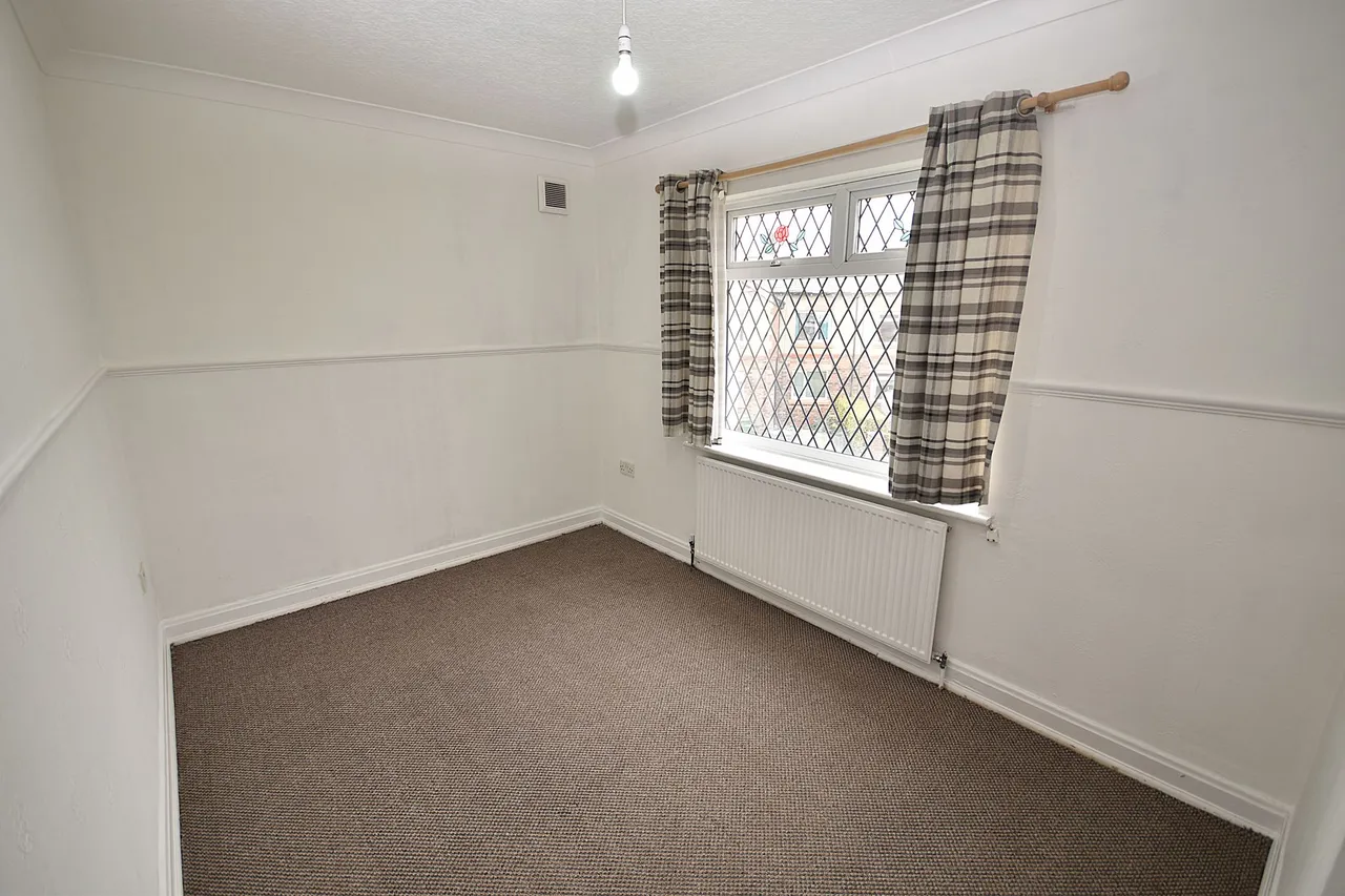 Mayfield Avenue, Macclesfield, photo 13
