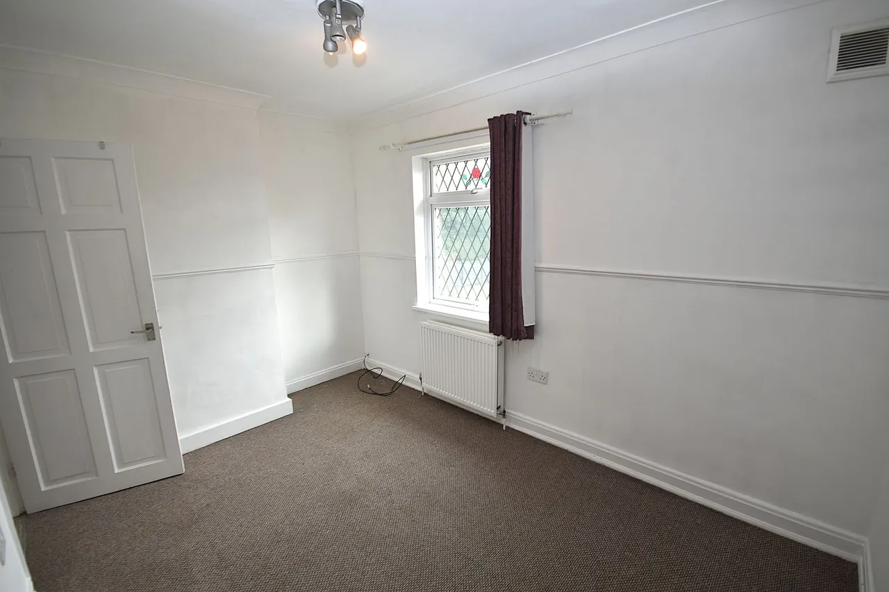 Mayfield Avenue, Macclesfield, photo 11