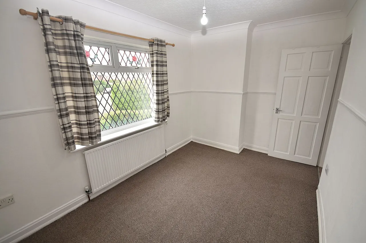 Mayfield Avenue, Macclesfield, photo 12