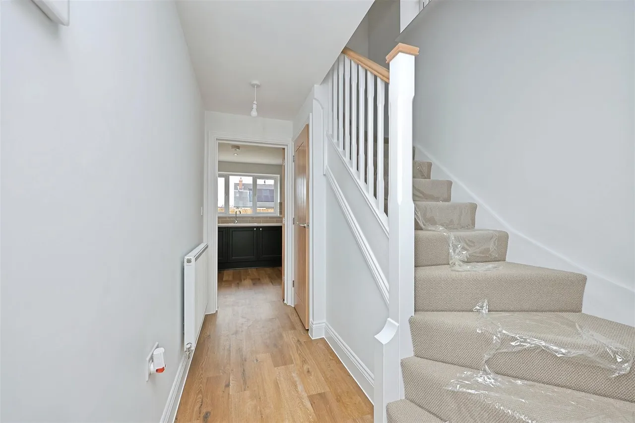 Church Road, Woodton, NR35, photo 6