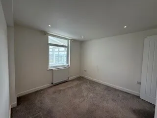 Astor Drive, PLYMOUTH, photo 9