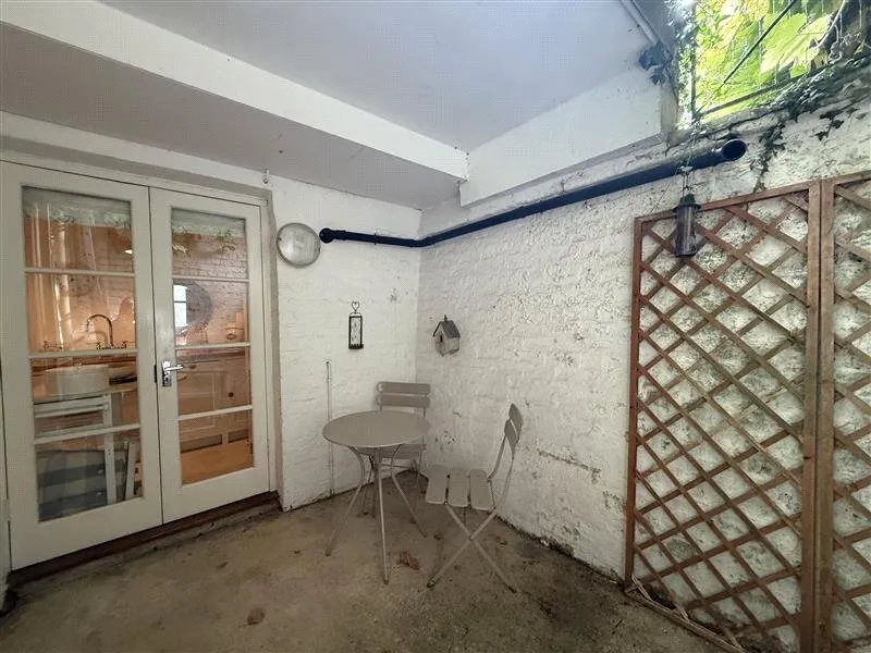 Selkirk Street, Cheltenham, GL52, photo 24