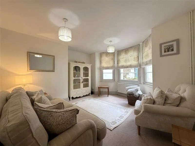 Selkirk Street, Cheltenham, GL52, photo 18