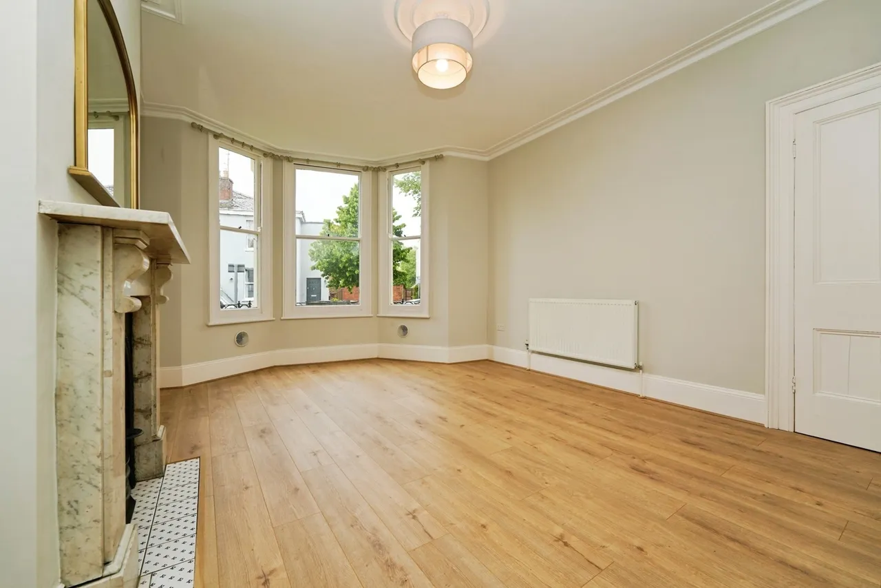 Selkirk Street, Cheltenham, GL52, photo 5