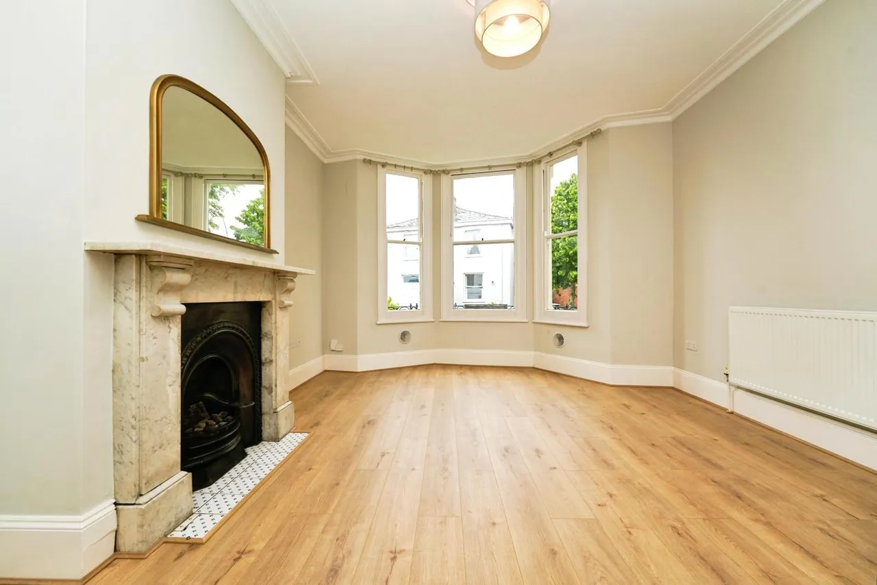 Selkirk Street, Cheltenham, GL52, photo 6
