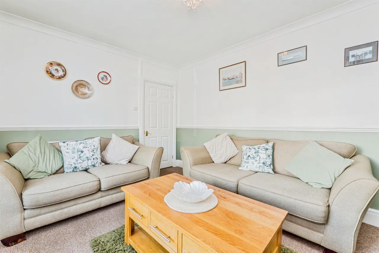 Fairwater Grove East, Cardiff, photo 10