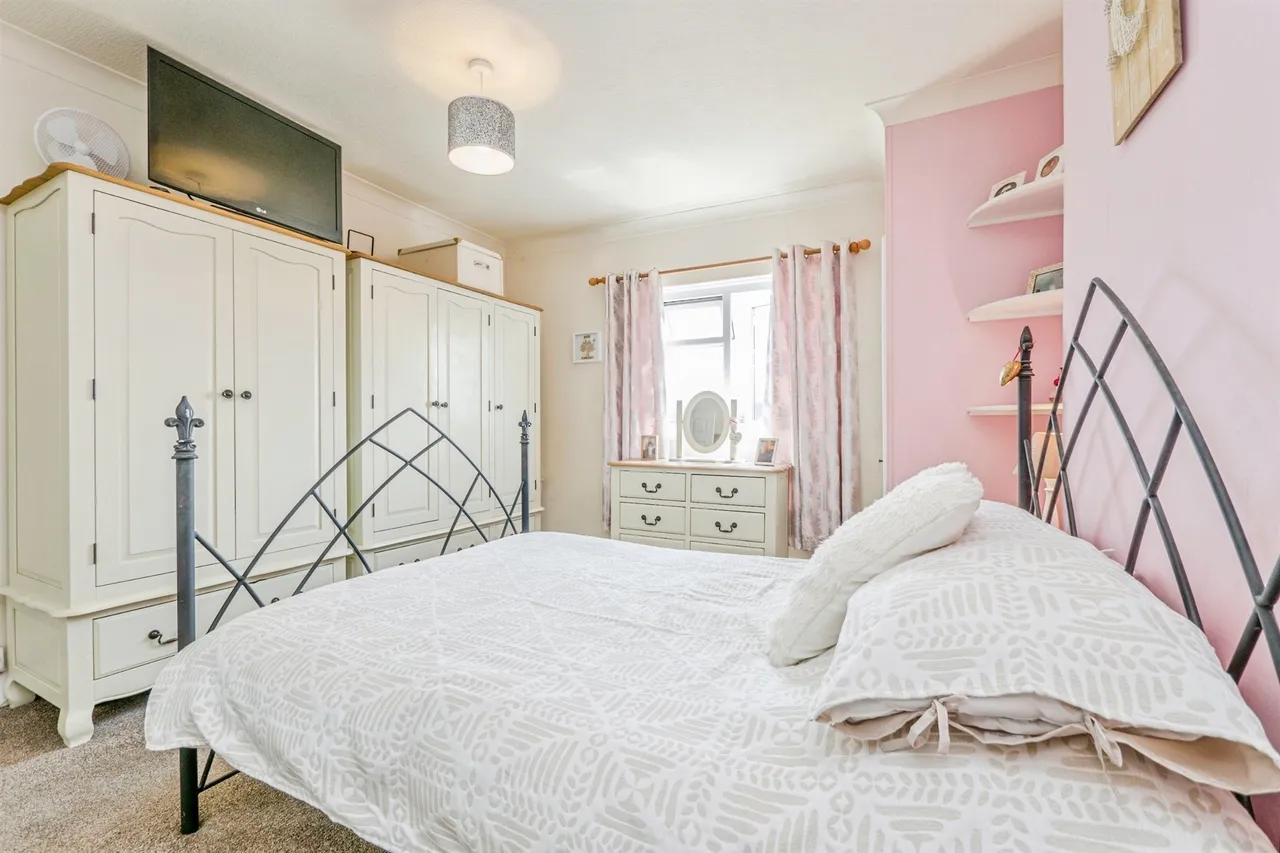 Fairwater Grove East, Cardiff, photo 5