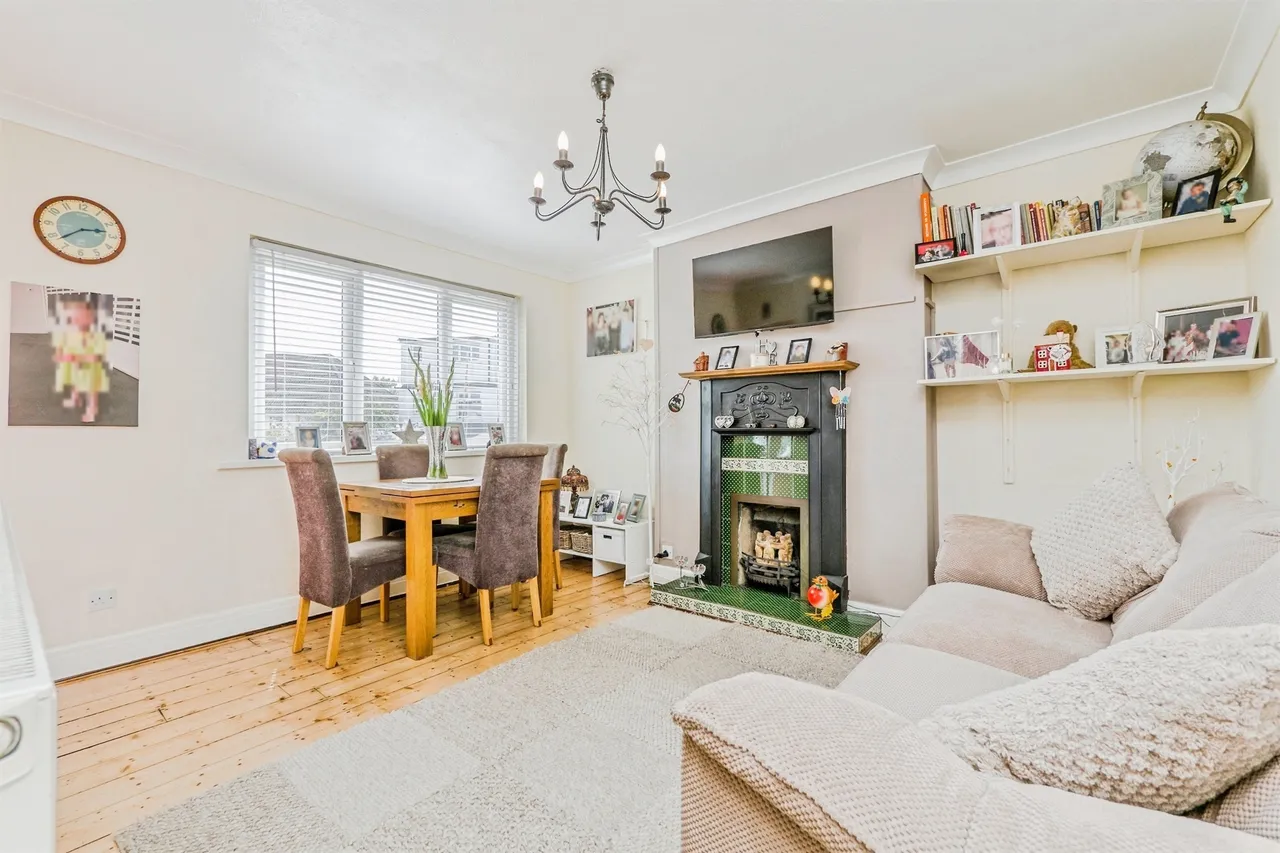 Fairwater Grove East, Cardiff, photo 7