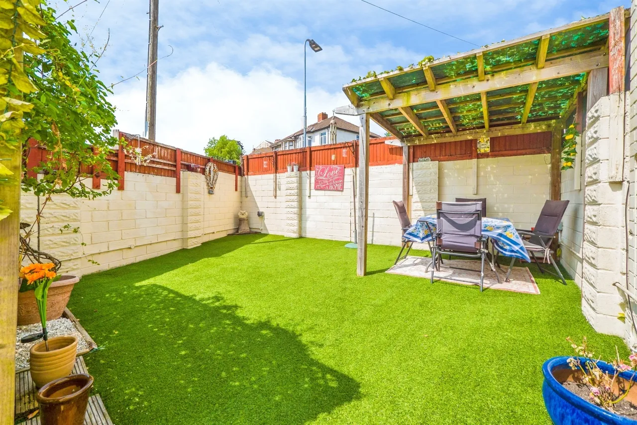Fairwater Grove East, Cardiff, photo 2