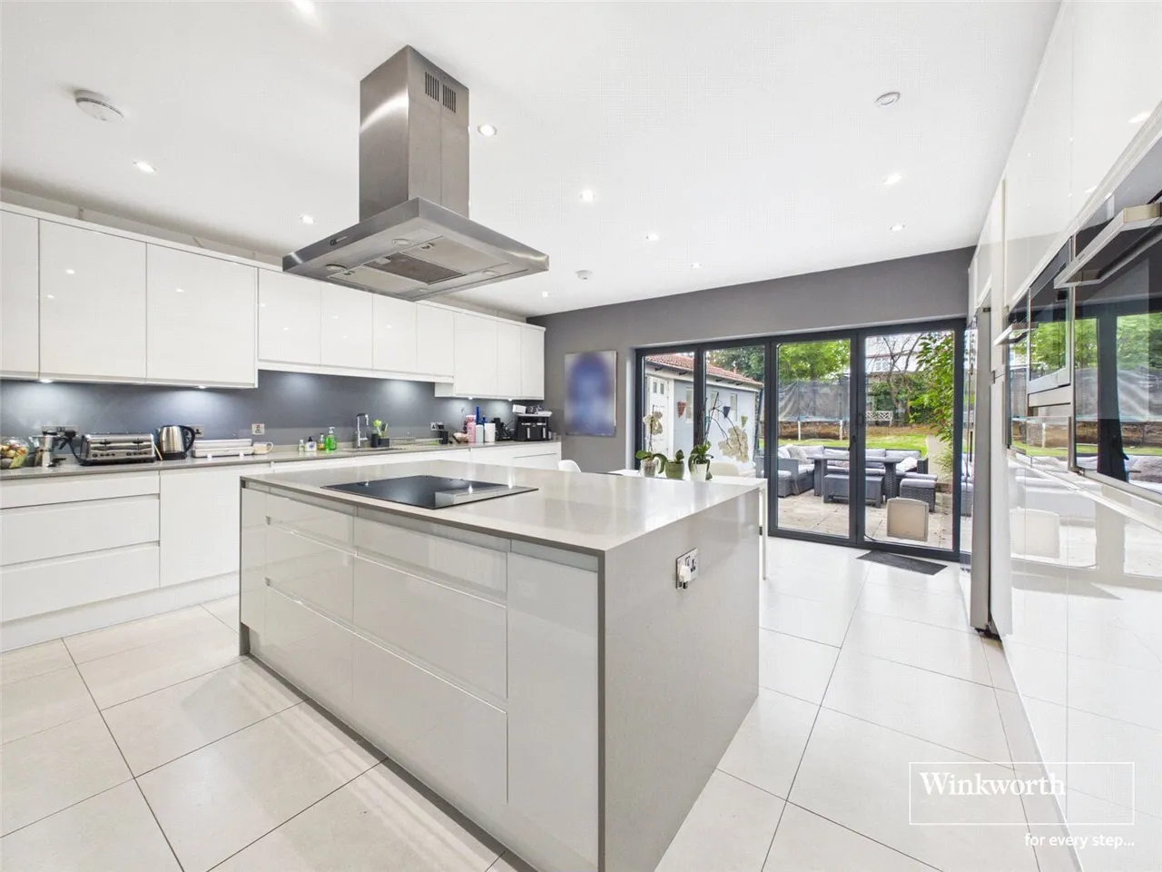 Farm Road, Edgware, HA8, photo 4