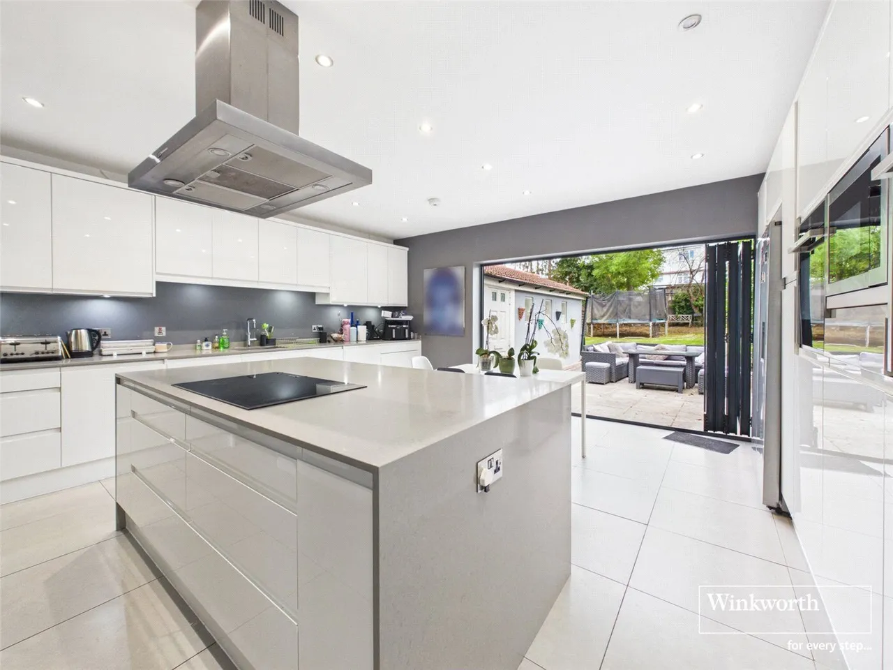 Farm Road, Edgware, HA8, photo 24